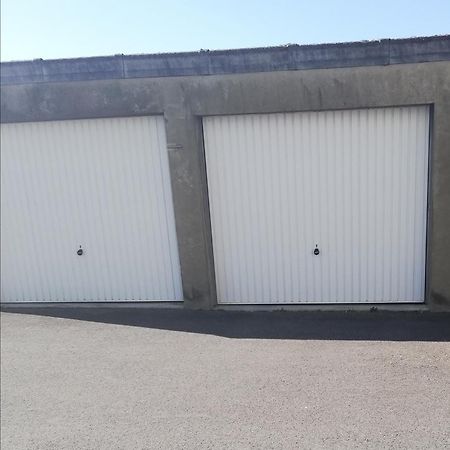 Joli appartement résidentiel à Troyes Exterior foto